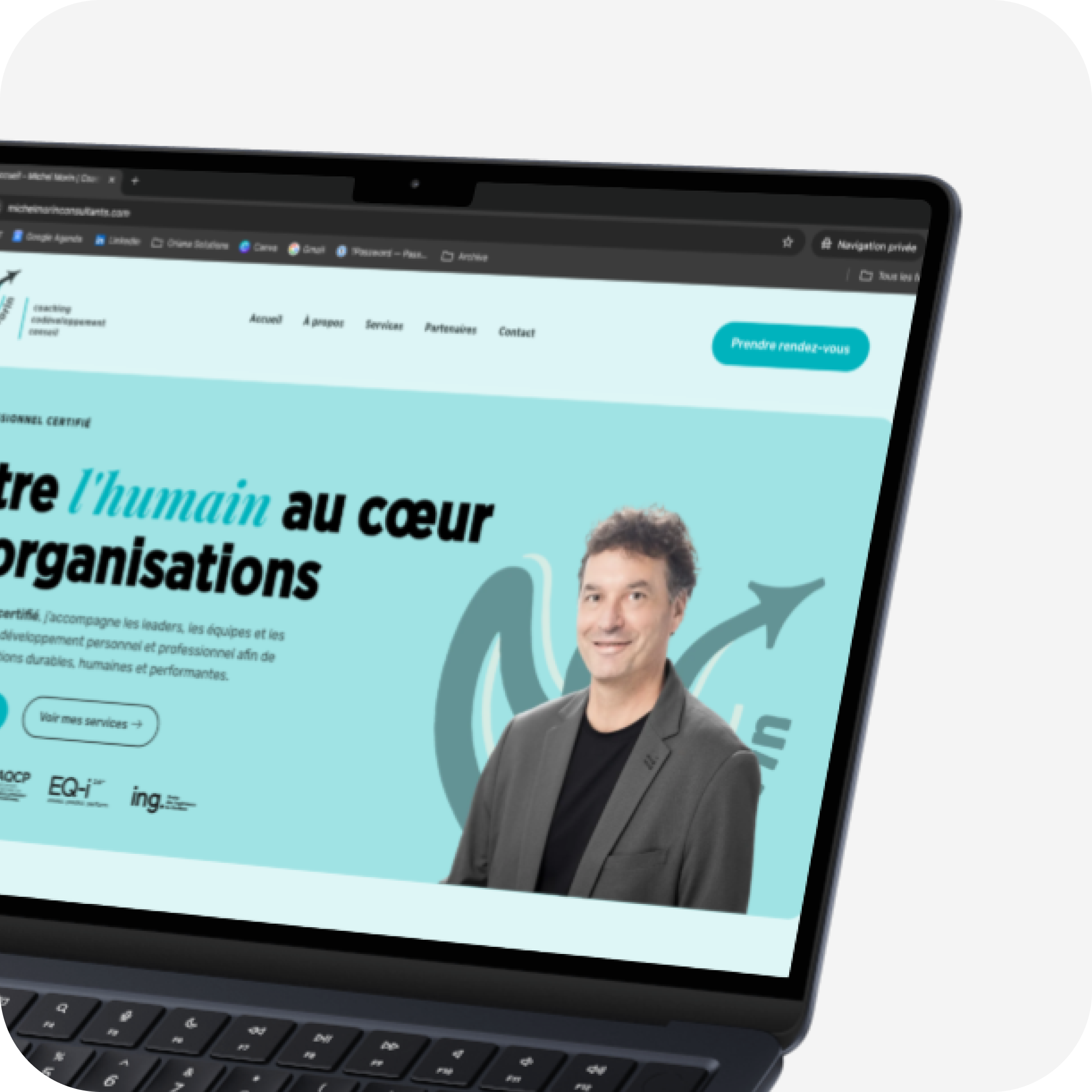 Site web Michel Morin sur ordinateur